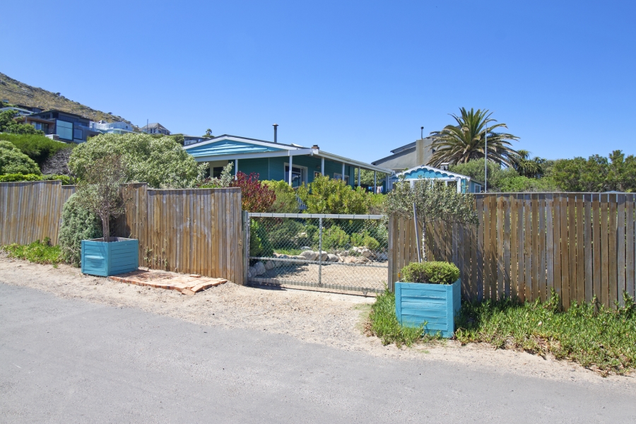 To Let 5 Bedroom Property for Rent in Scarborough Western Cape